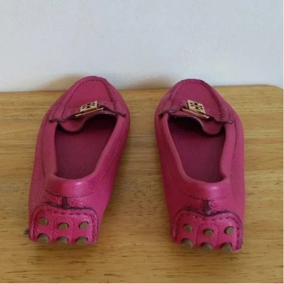 Authentic- Tory Burch dark pink flat comfortable shoes - Picture 2 of 15